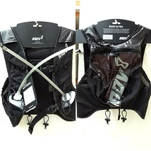 nov-8 Race Ultra Vest 5 futómellény két kulaccsal